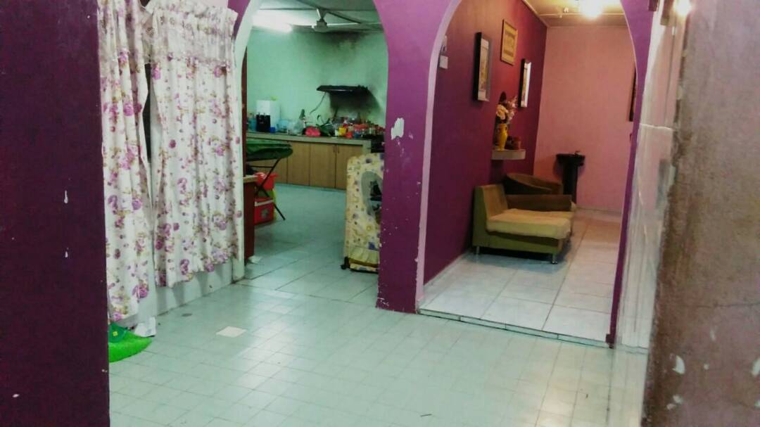 1storey CORNER terrace house, Taman Cempaka, Nilai - photo 2