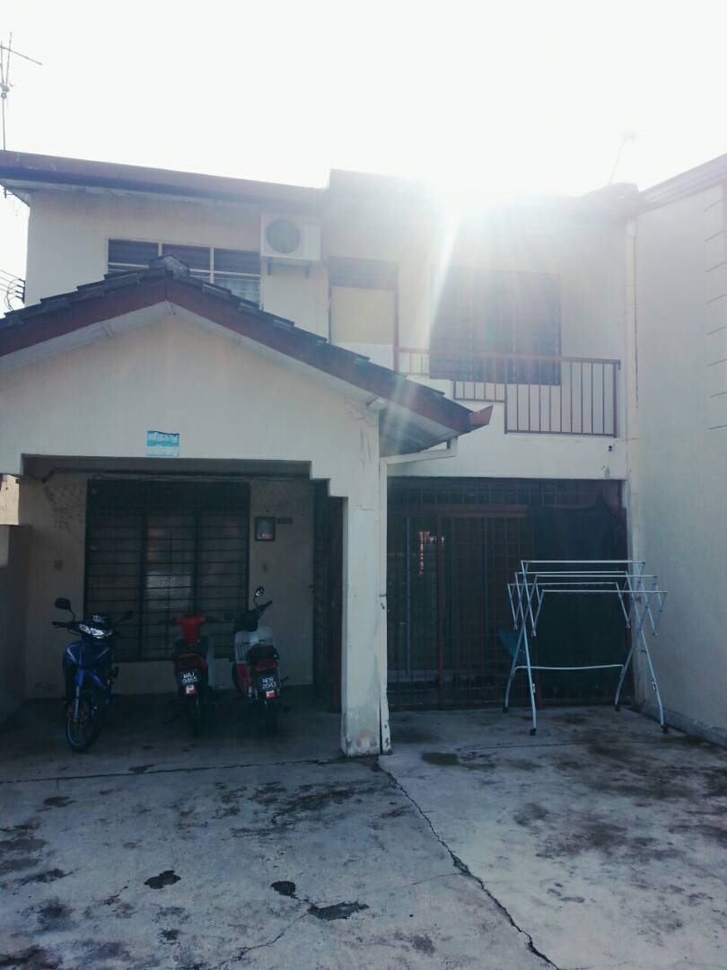 2 STOREY HOUSE CORNER LOT AT TAMAN SEREMBAN JAYA, - photo 2