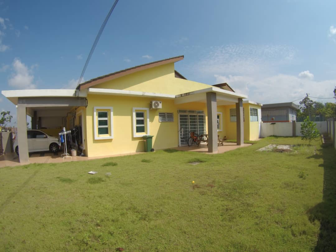 CORNER LOT BIG LAND Single Storey TAMAN NUSA INTAN - photo 3