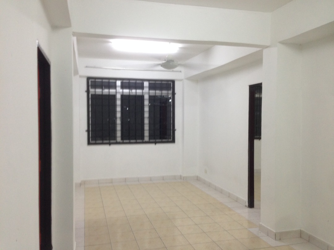 Ground Floor Camelia Court Apartment Nilai Impian - photo 2