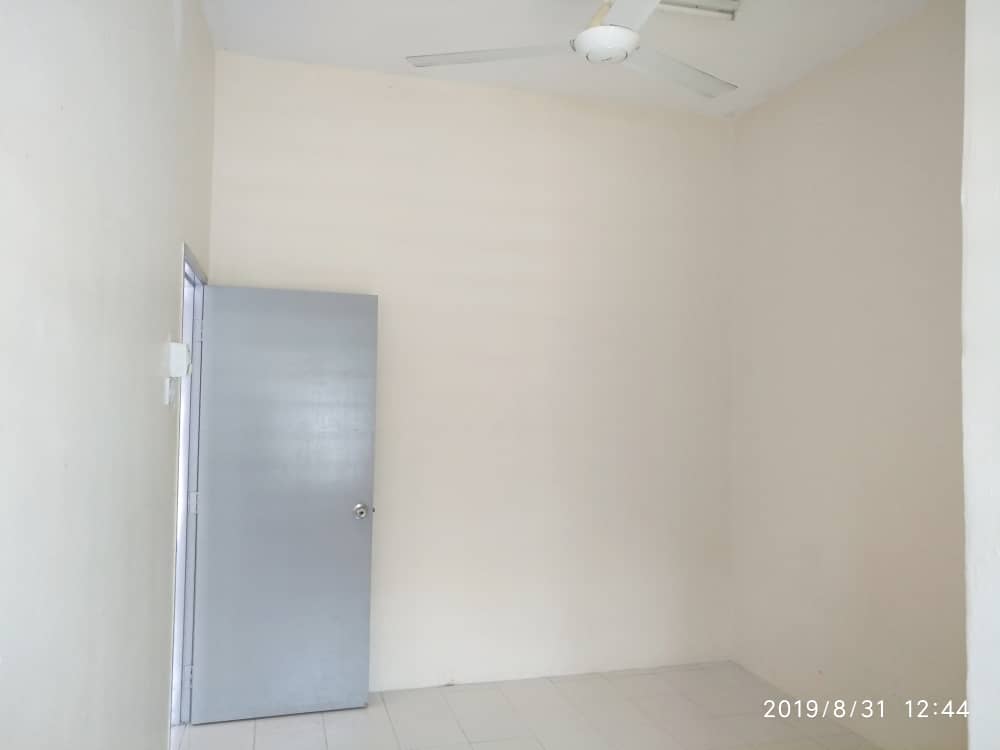 FREE FACING Teres Setingkat FREEHOLD Salak Idaman - photo 3