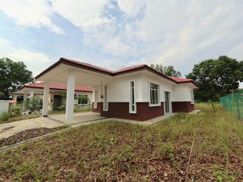 BANGLO 1TINGKAT DI MAHKOTA HILL BANDAR AKADEMIA - photo 2