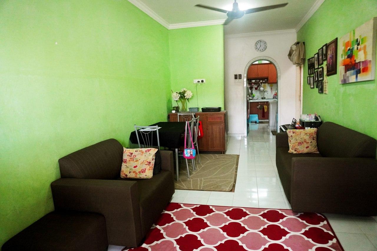 Flat Pandan Mewah, A ...
