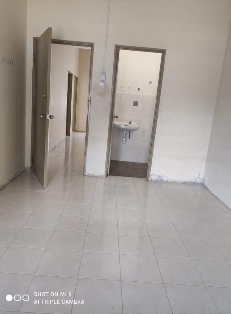 SINGLE STOREY Terrace, Taman JASPER JAYA,SEREMBAN - photo 2