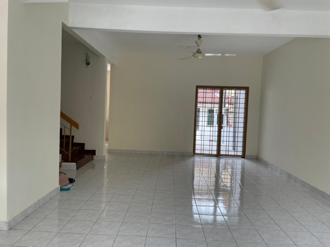 Double Storey Taman Amanputra Puchong - photo 4
