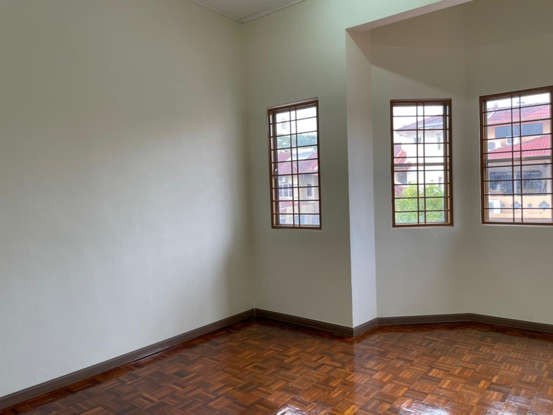 Double Storey Taman Amanputra Puchong - photo 8