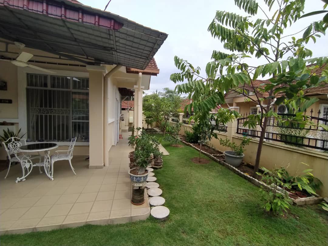 TAMAN PINGGIRAN BAYU, MANTIN - photo 3
