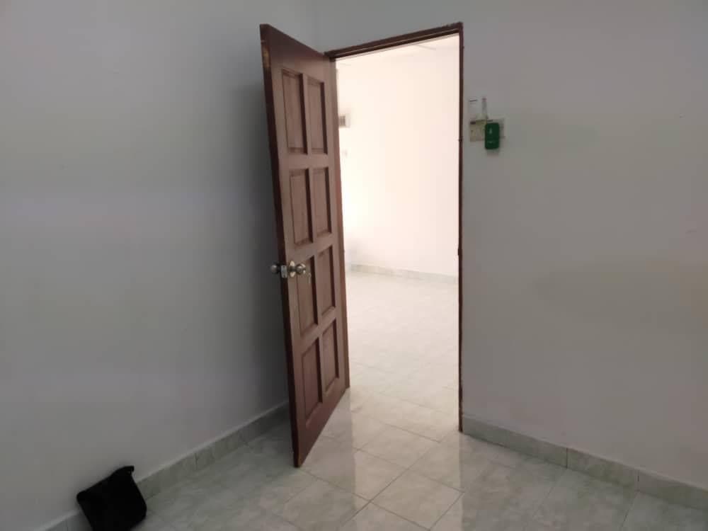 Single Storey Bandar Kinrara BK4 Renovation - photo 2
