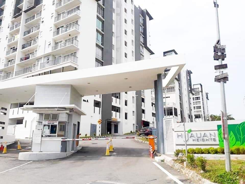 HIJAUAN HEIGHTS COND ...