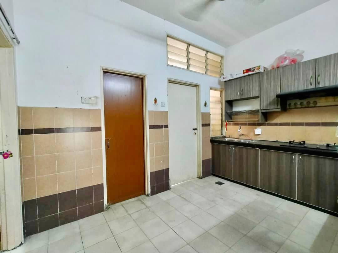 Double Storey Taman Puncak Saujana Kajang - photo 8