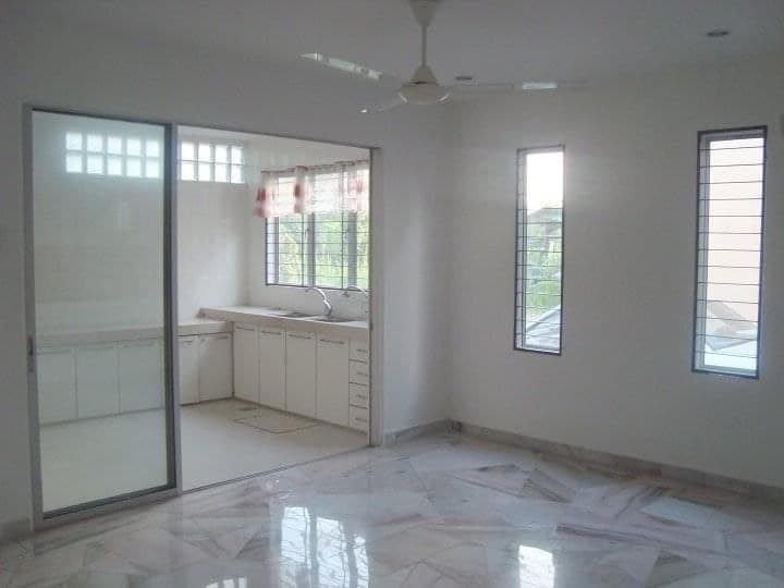 DOUBLE STOREY END LOT BANDAR PUNCAK UTAMA KAJANG - photo 4