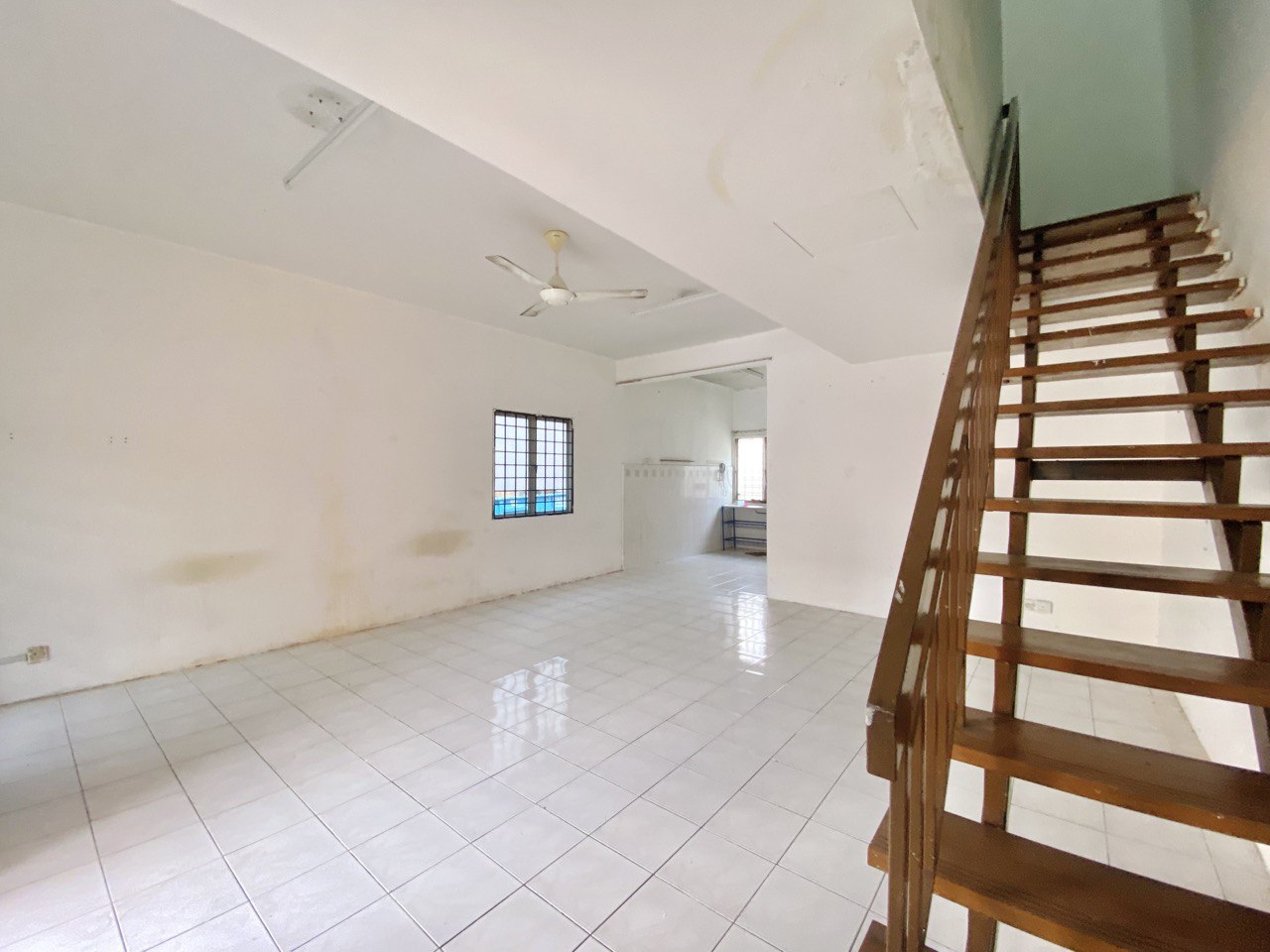 FREEHOLD ENDLOT Double Storey Taman Sri Haneco Sem - photo 4