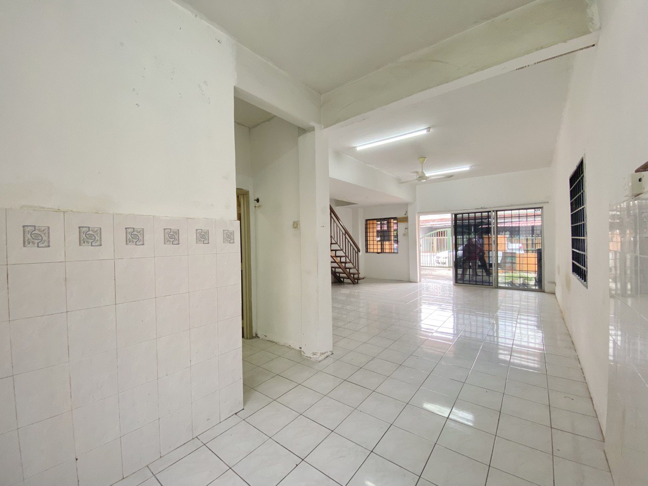 FREEHOLD ENDLOT Double Storey Taman Sri Haneco Sem - photo 7