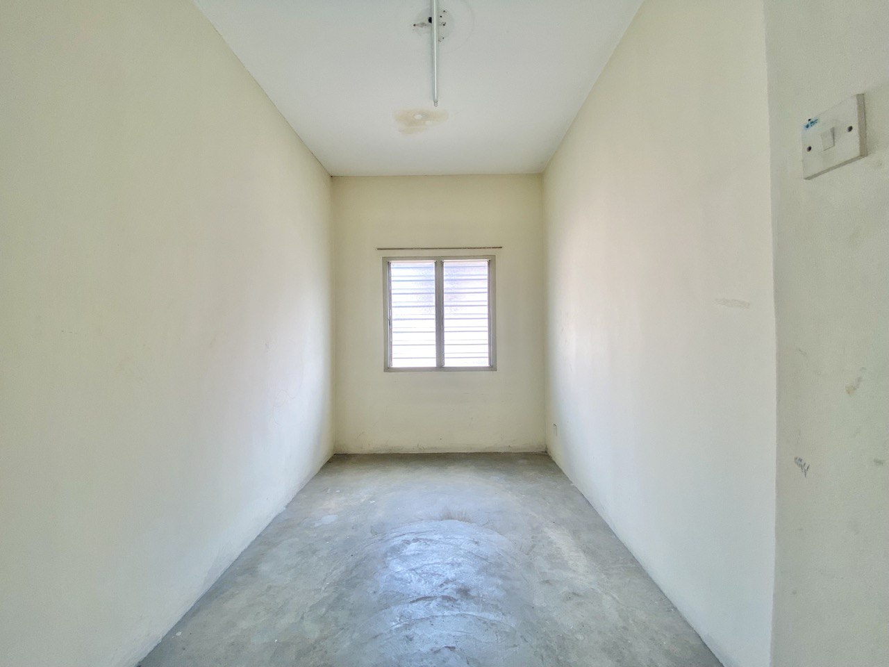 FREEHOLD ENDLOT Double Storey Taman Sri Haneco Sem - photo 9