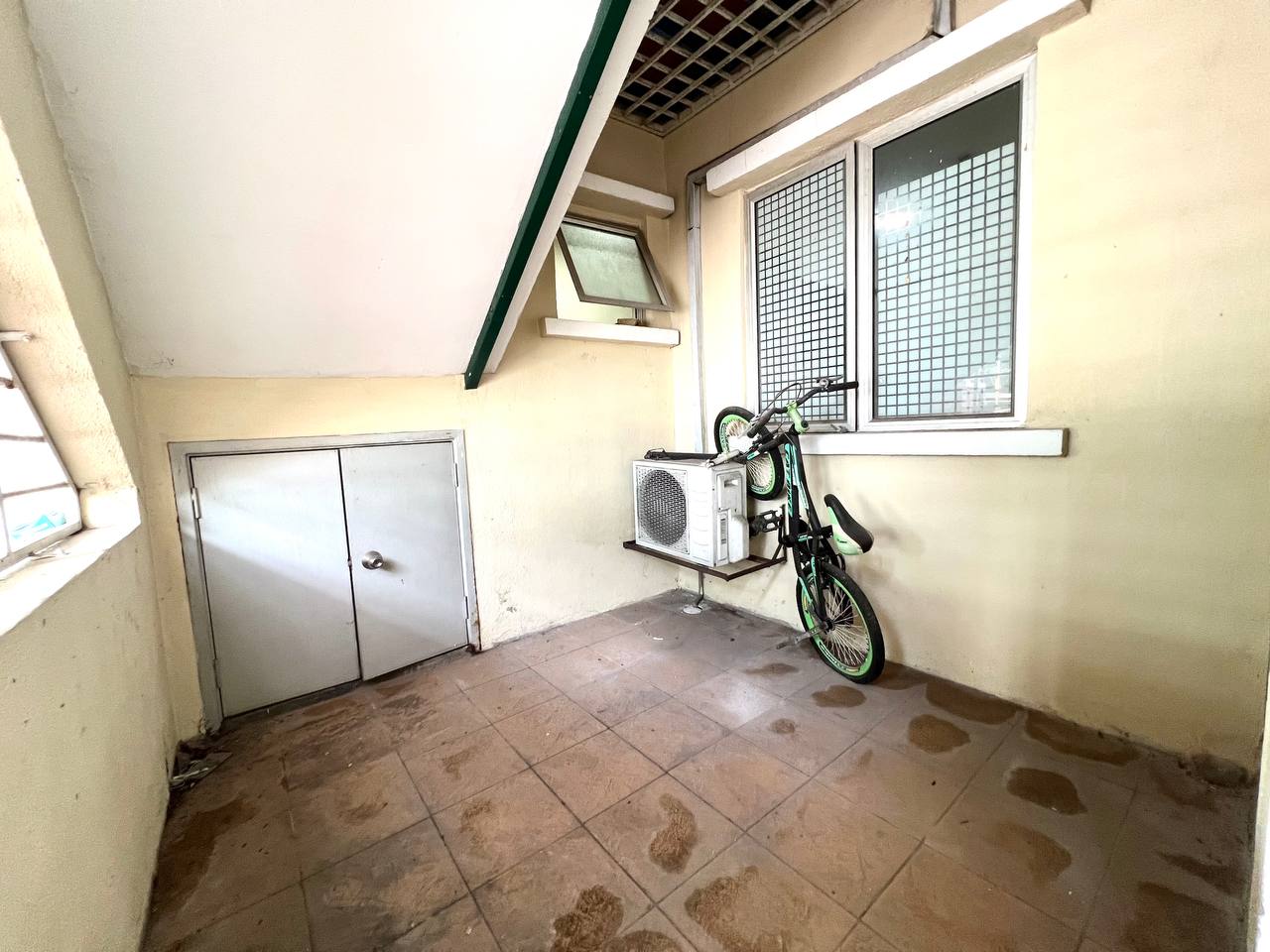 Townhouse House GF Seri Delima Subang Permata Shah - photo 10