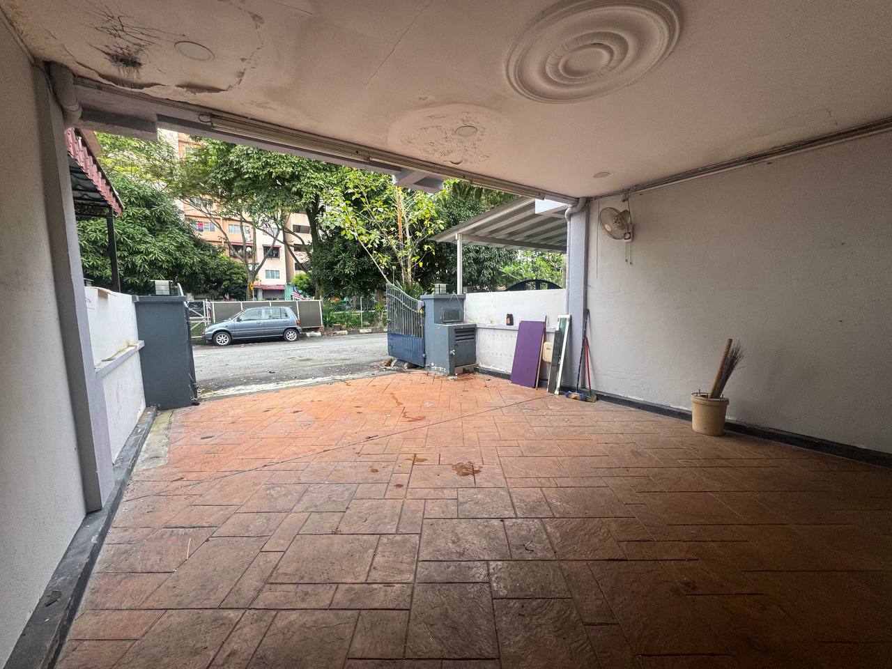 DOUBLE STOREY TERRACE TAMAN GOMBAK PERMAI - photo 2