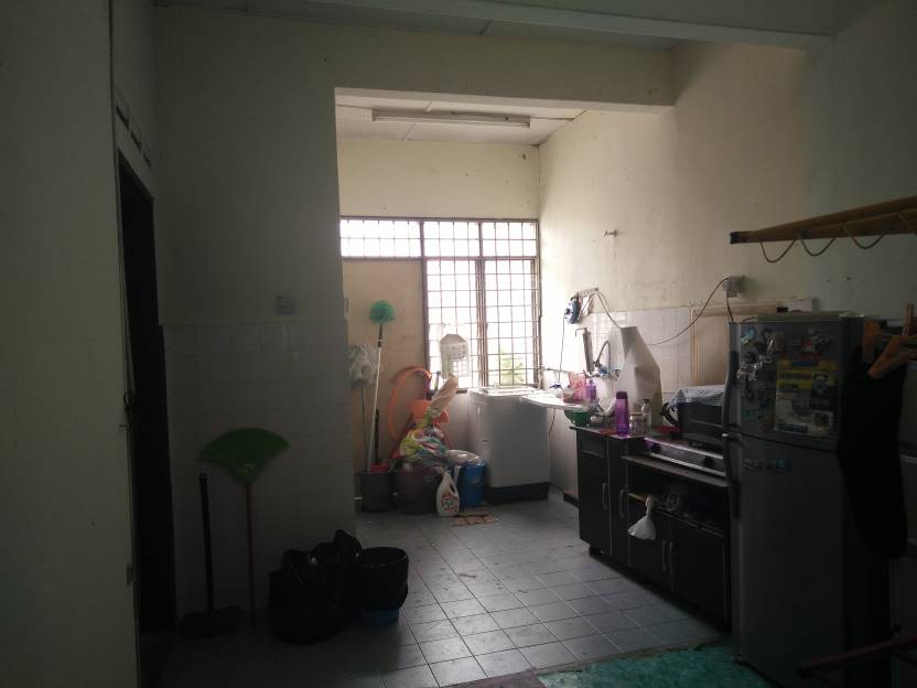 Single Storey Taman Maju - photo 5