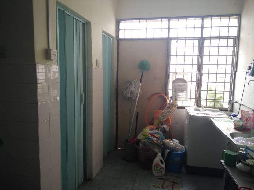 Single Storey Taman Maju - photo 8