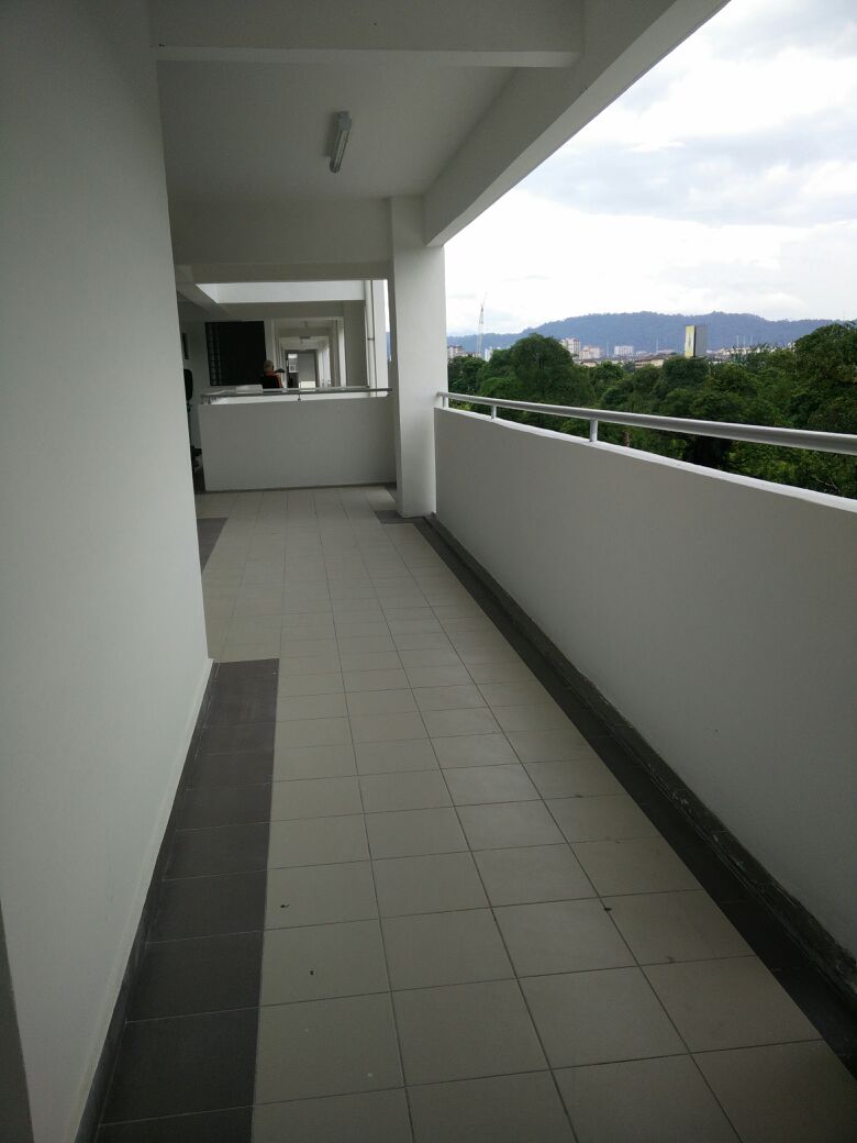 Semifurnish Near LRT Bayu Pandan, Desa Pandan - photo 1