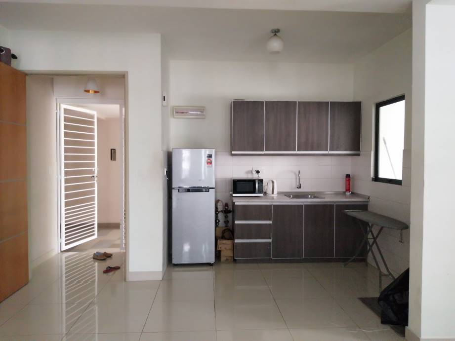 CORNER LOT Semifurnished swimming  Z residence - photo 2