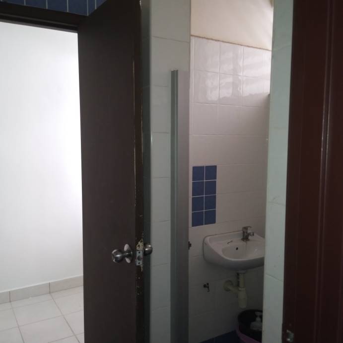 SPACIOUS THREE STOREY DESA VILLAS, WANGSA MAJU - photo 10