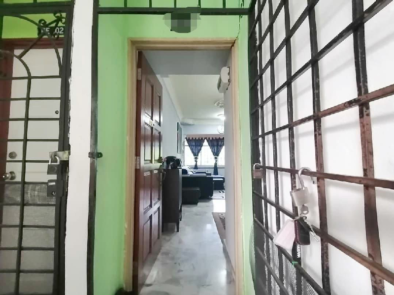 FLAT PINGGIRAN BATU CAVES, SELANGOR - photo 3