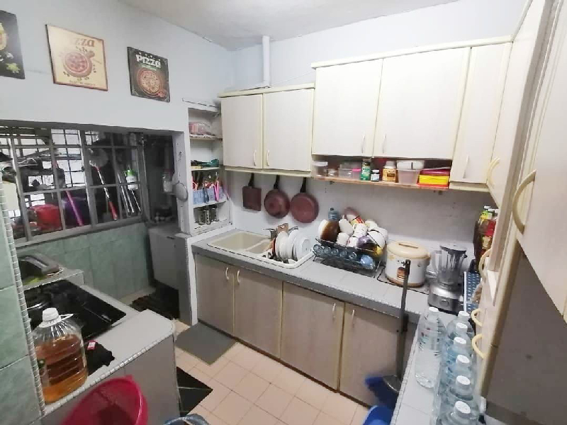 FLAT PINGGIRAN BATU CAVES, SELANGOR - photo 8