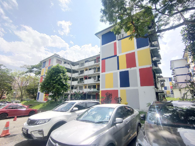 Flat Seksyen 2 Wangsa Maju - photo 2