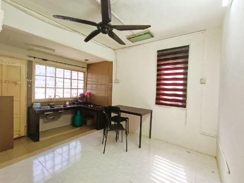Taman Putra, Ampang, Selangor - photo 7