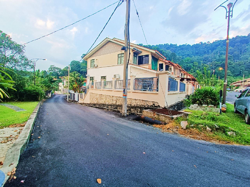 2.5 Storey & Corner lot Taman Ampang Saujana - photo 2