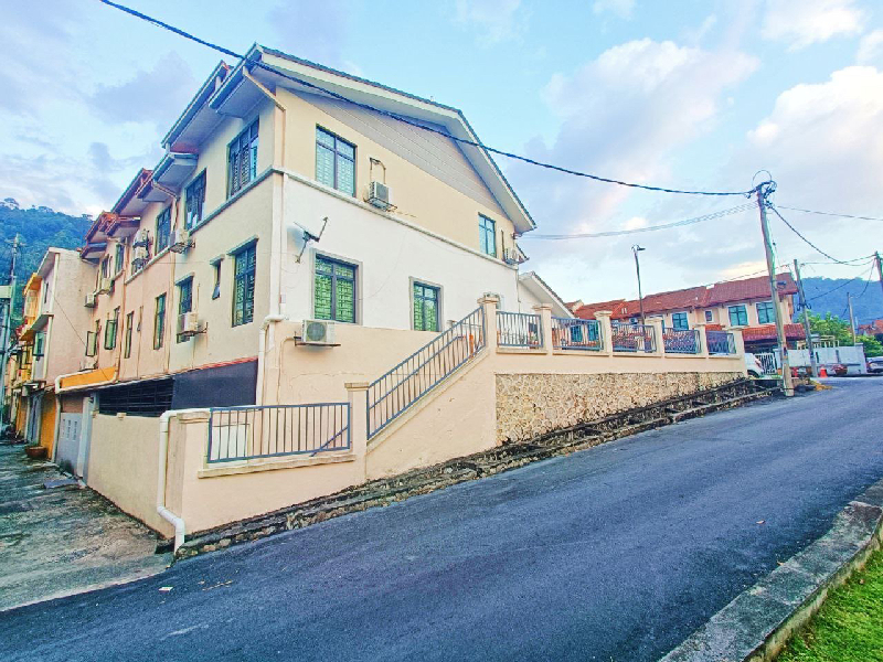 2.5 Storey & Corner lot Taman Ampang Saujana - photo 3