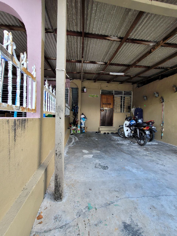 NOT FACING OTHER HOUSE 2 Storey Keramat AU 1A - photo 8