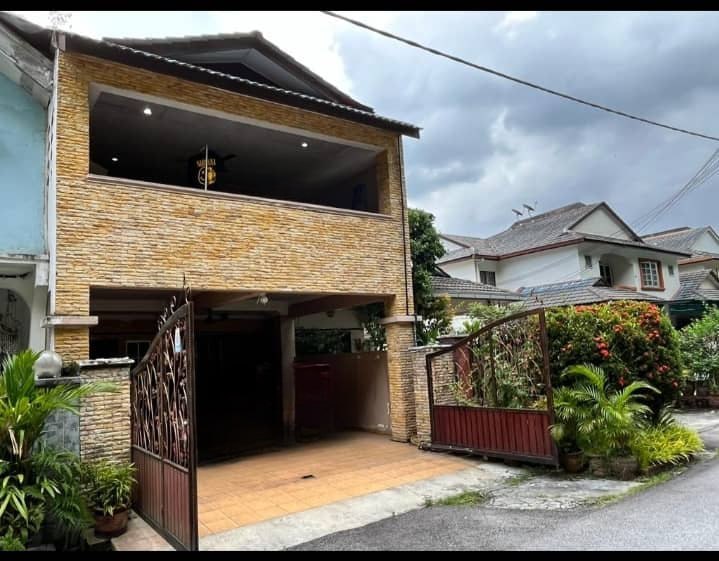 FULLY RENOVATED 2 Storey Terrace Cheras Perdana - photo 2