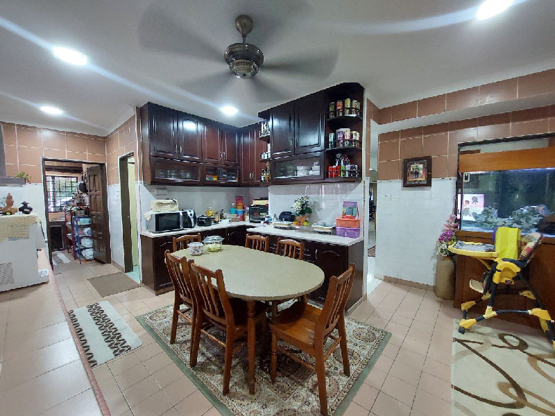 Corner Lot Renovated 2 Sty Keramat KL Well Maintained - photo 11