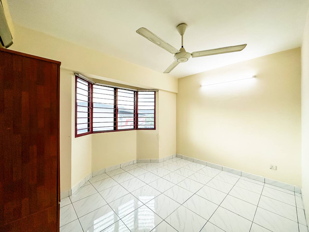 FREEHOLD Putra Villa Condo Tmn Melati KL - photo 11