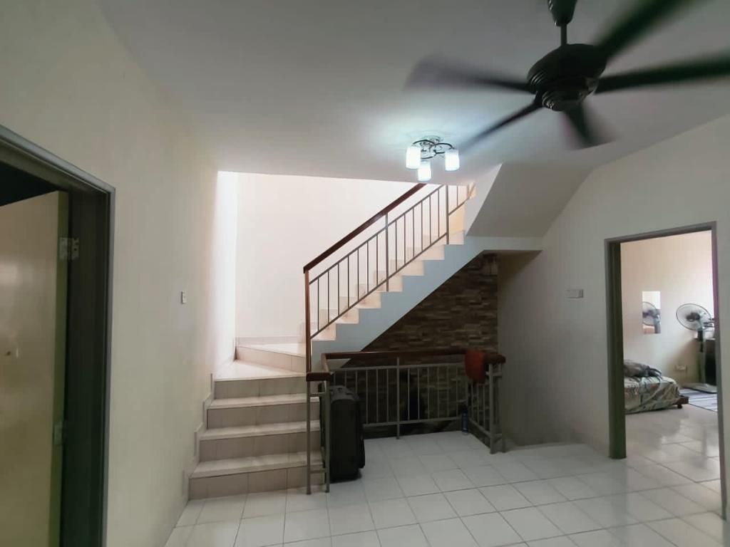 FREEHOLD 3 Storey Terrace Tmn Bukit Permata Gombak - photo 4