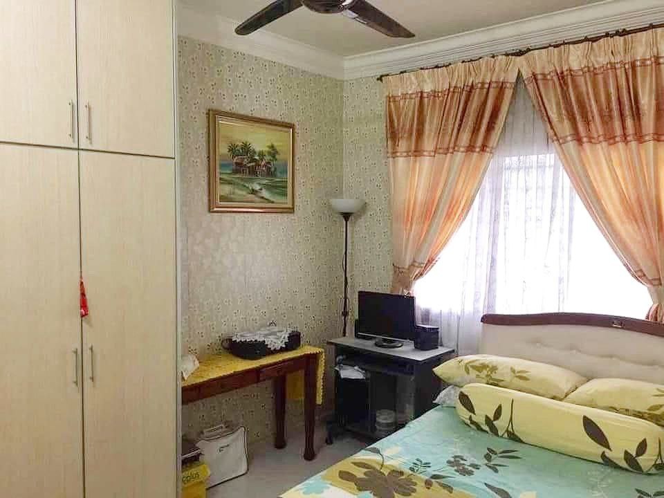 CORNER UNIT Aprtmnt Berembang Indah Jln Ampang KL - photo 2