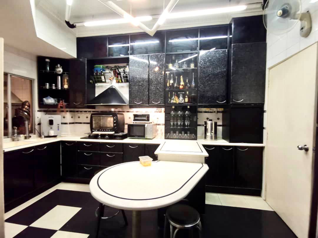 FULLY RENOVATED Robson Condo Tmn Seputeh KL - photo 2