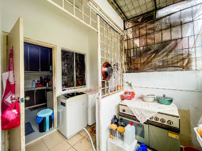 BELOW MARKET 5R Ampang Taman Kosas - photo 8