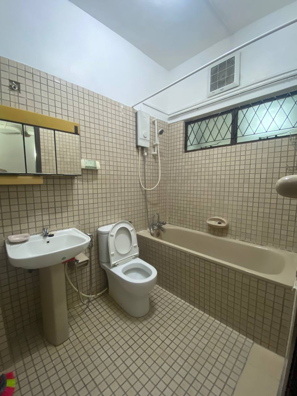 RENOVATED Double Sty Terrace Tmn TAR Ampang KL - photo 11