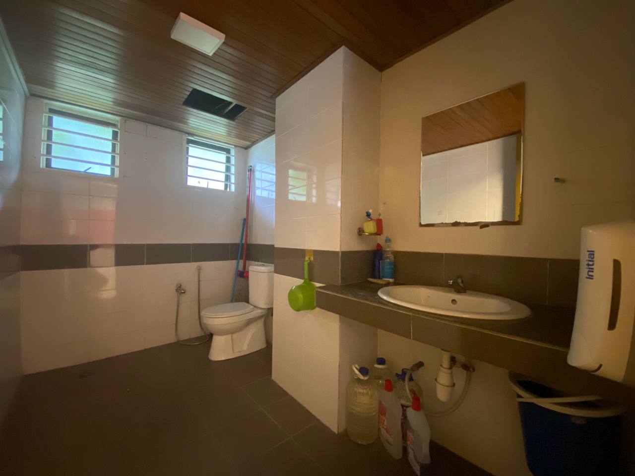 CORNER LOT 2 Sty Bungalow Jln Damai KL - photo 3
