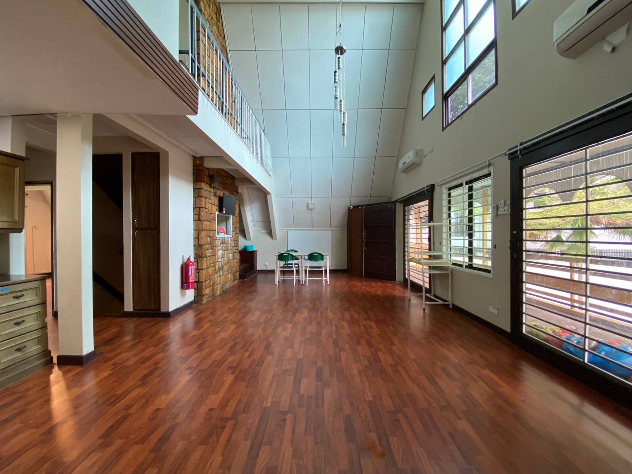 CORNER LOT 2 Sty Bungalow Jln Damai KL - photo 4