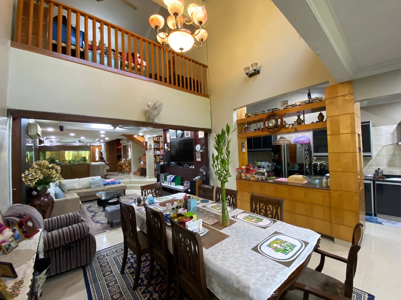 CORNER LOT 2 Sty Terrace Tmn Melawati SEL - photo 4