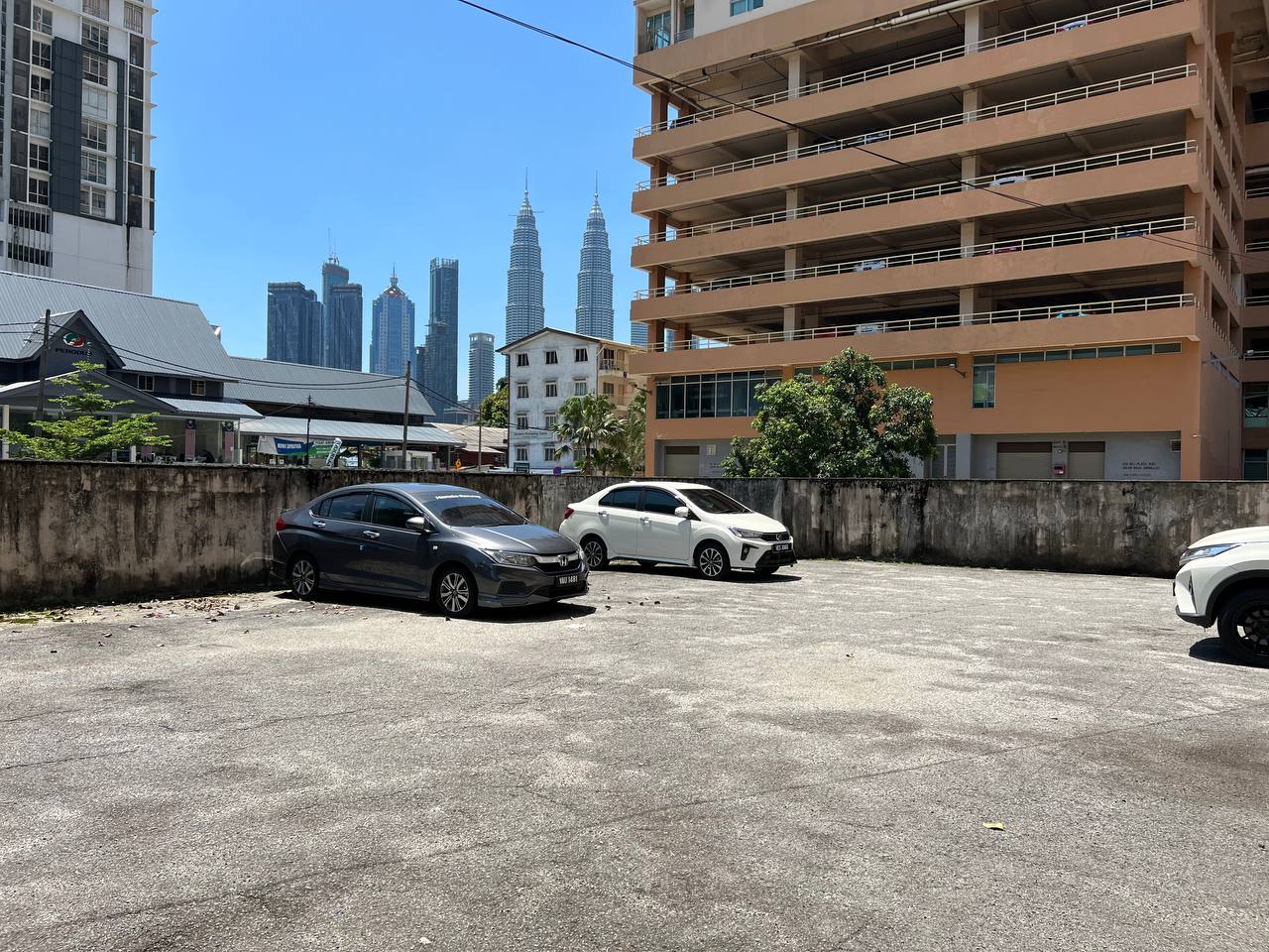 SHOPLOT 4 Storey Jalan Raja Abdullah Kg Baru KL - photo 7