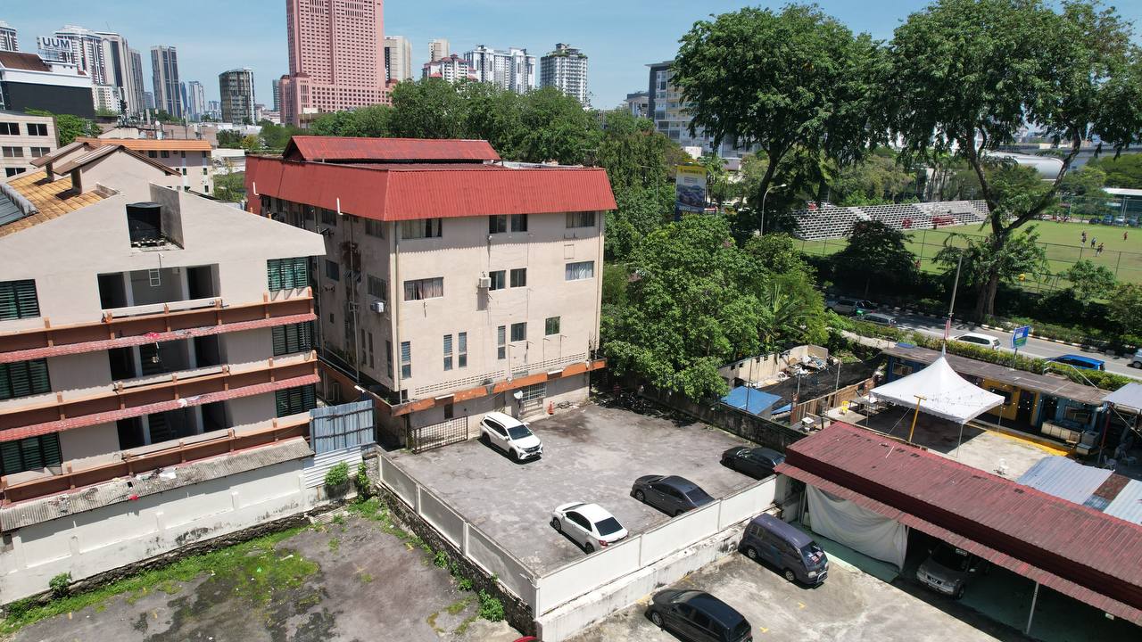 SHOPLOT 4 Storey Jalan Raja Abdullah Kg Baru KL - photo 10