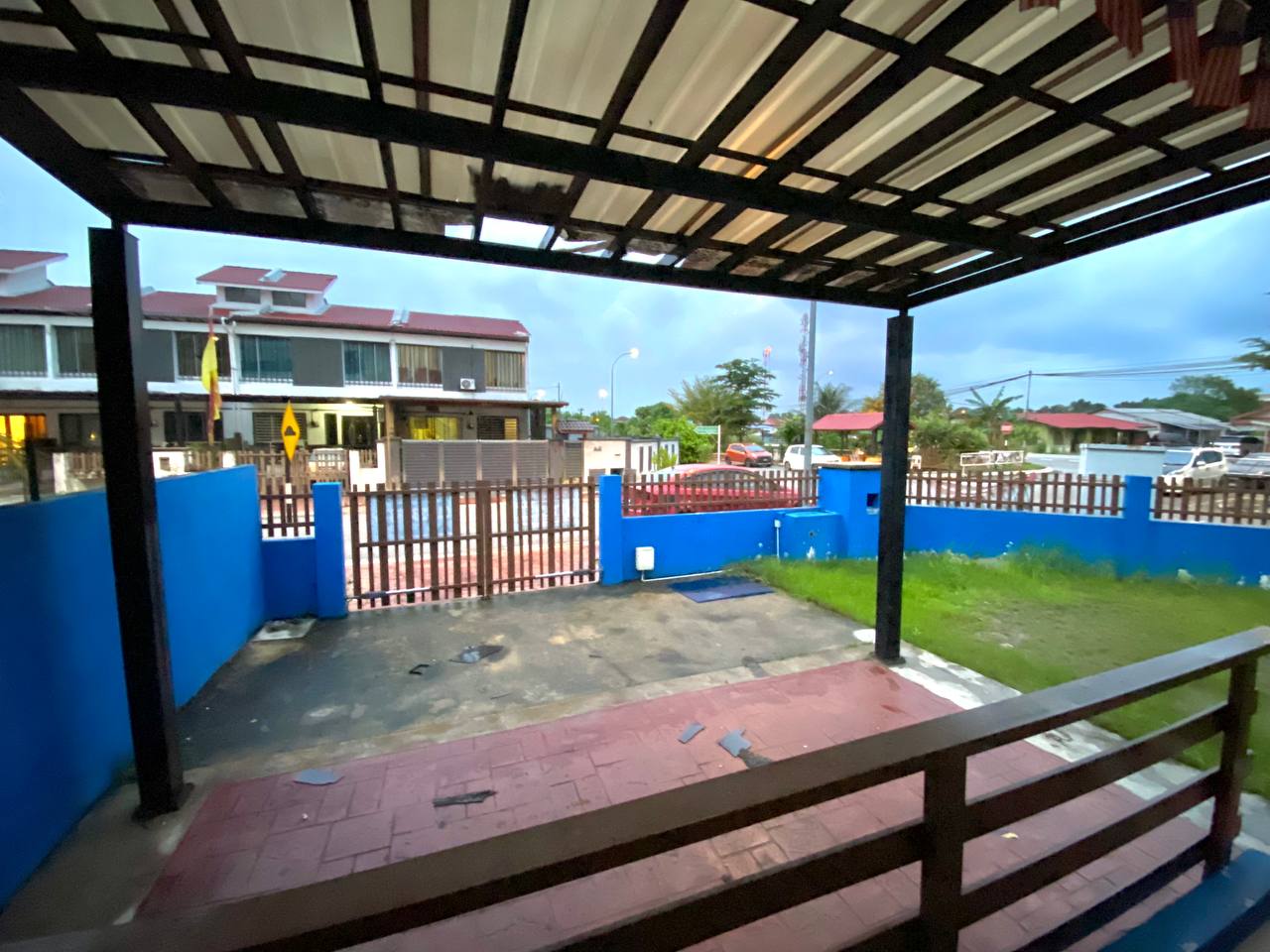 CORNER LOT 2 Storey Jalan Tanjung Rhu Shah Alam - photo 3