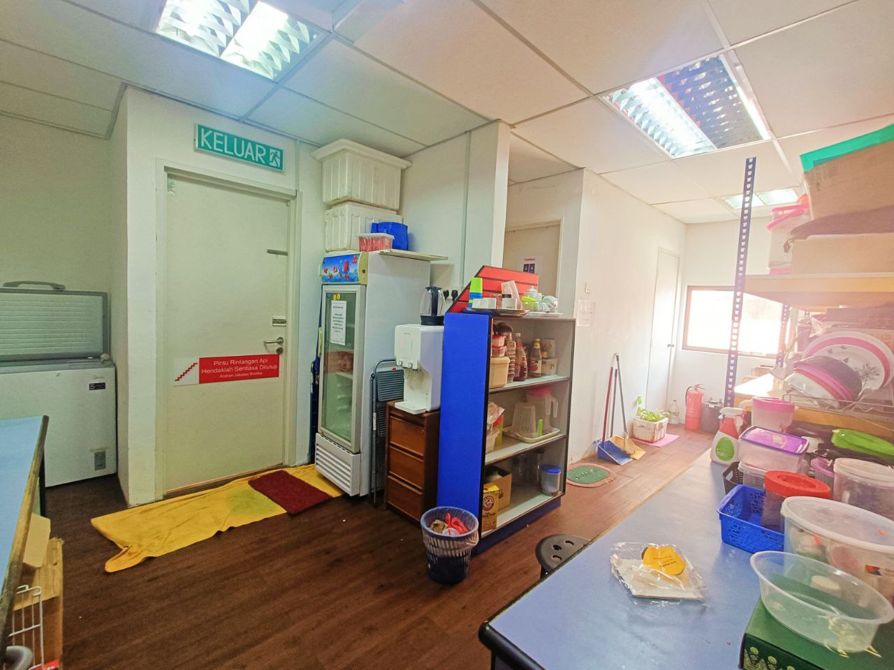 3 Storey Shop Lot Dagang Cahaya Avenue Ampang SEL - photo 8