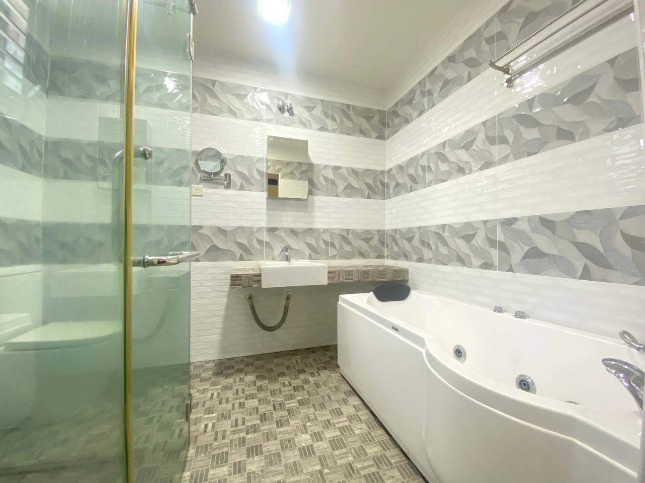 FREEHOLD 2 Sty Terrace Damansara Heights KL - photo 3