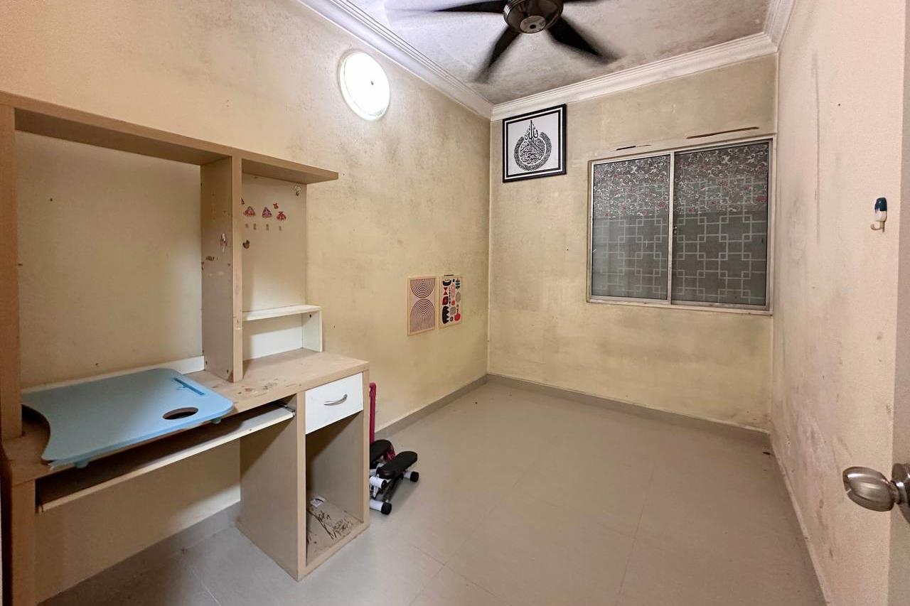 LOW FLOOR Desa View Towers Condo Taman Melawati KL - photo 4