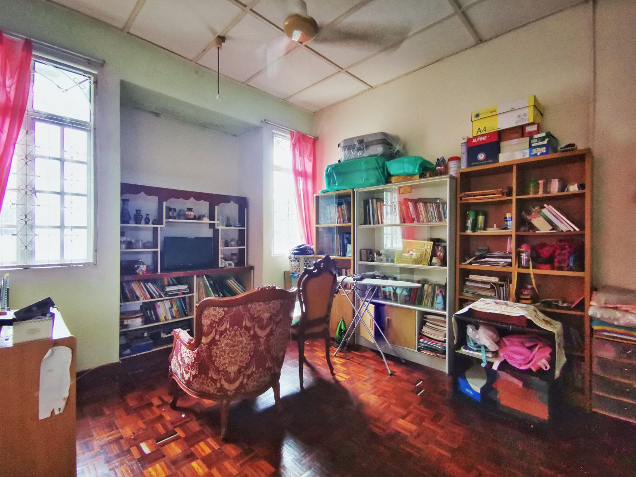 NEGO Semi-D 2 Storey Jalan i Taman Melawati KL - photo 11